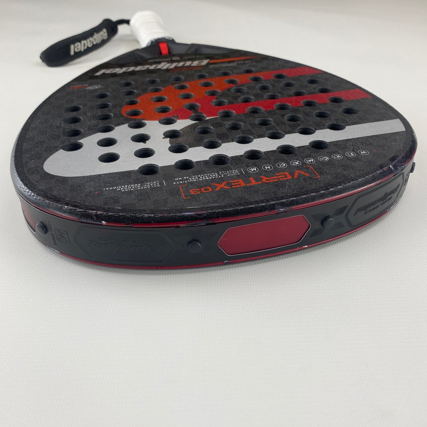 Bullpadel Vertex 03 - 2022 - Inkl ramskydd